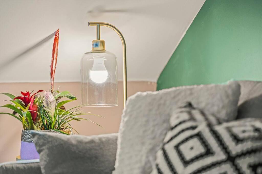 Comfortable Retreat Near City Centre- 1 Bed, 3 Guests Саутгемптон Екстер'єр фото